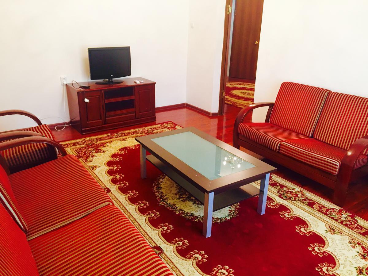 Hotel Ark Ms Taraz Kültér fotó