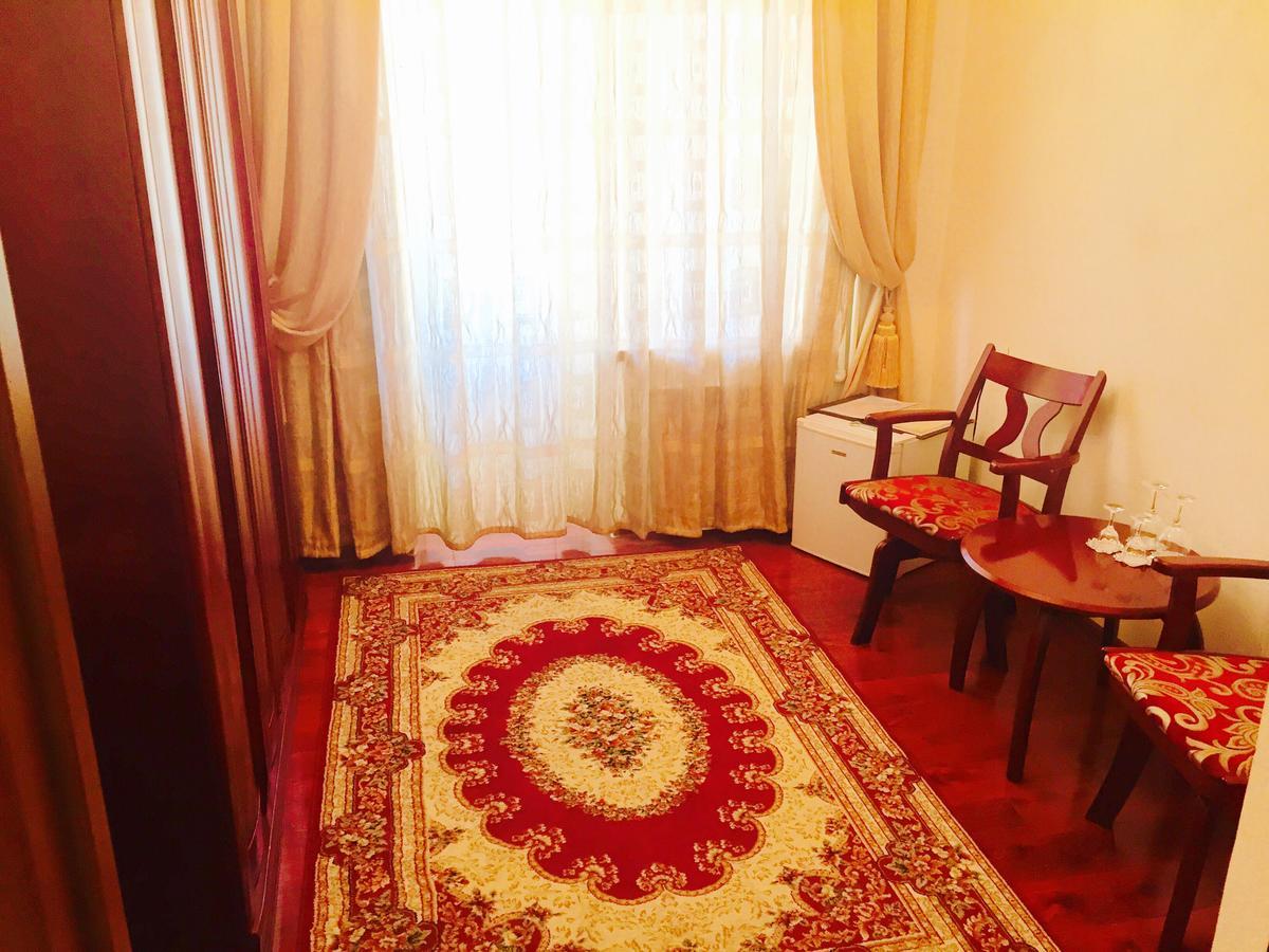Hotel Ark Ms Taraz Kültér fotó