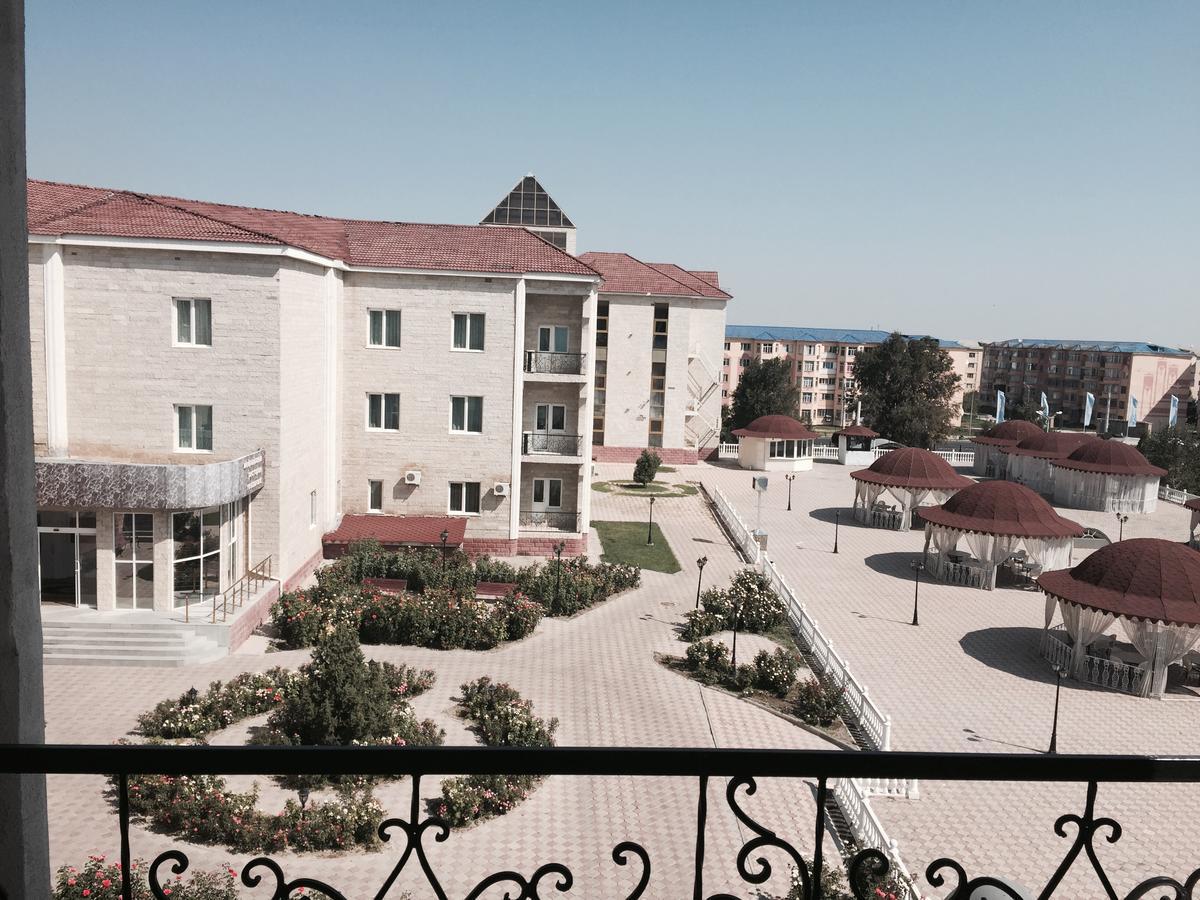 Hotel Ark Ms Taraz Kültér fotó