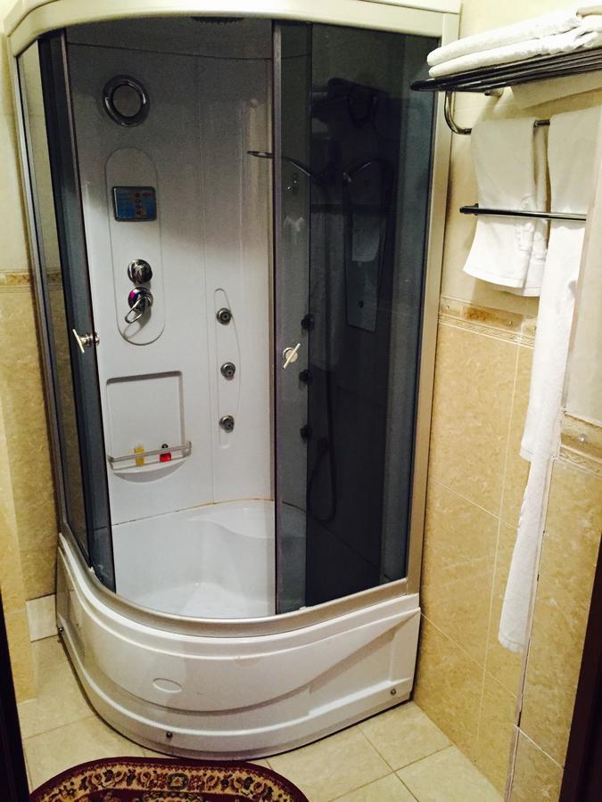 Hotel Ark Ms Taraz Kültér fotó